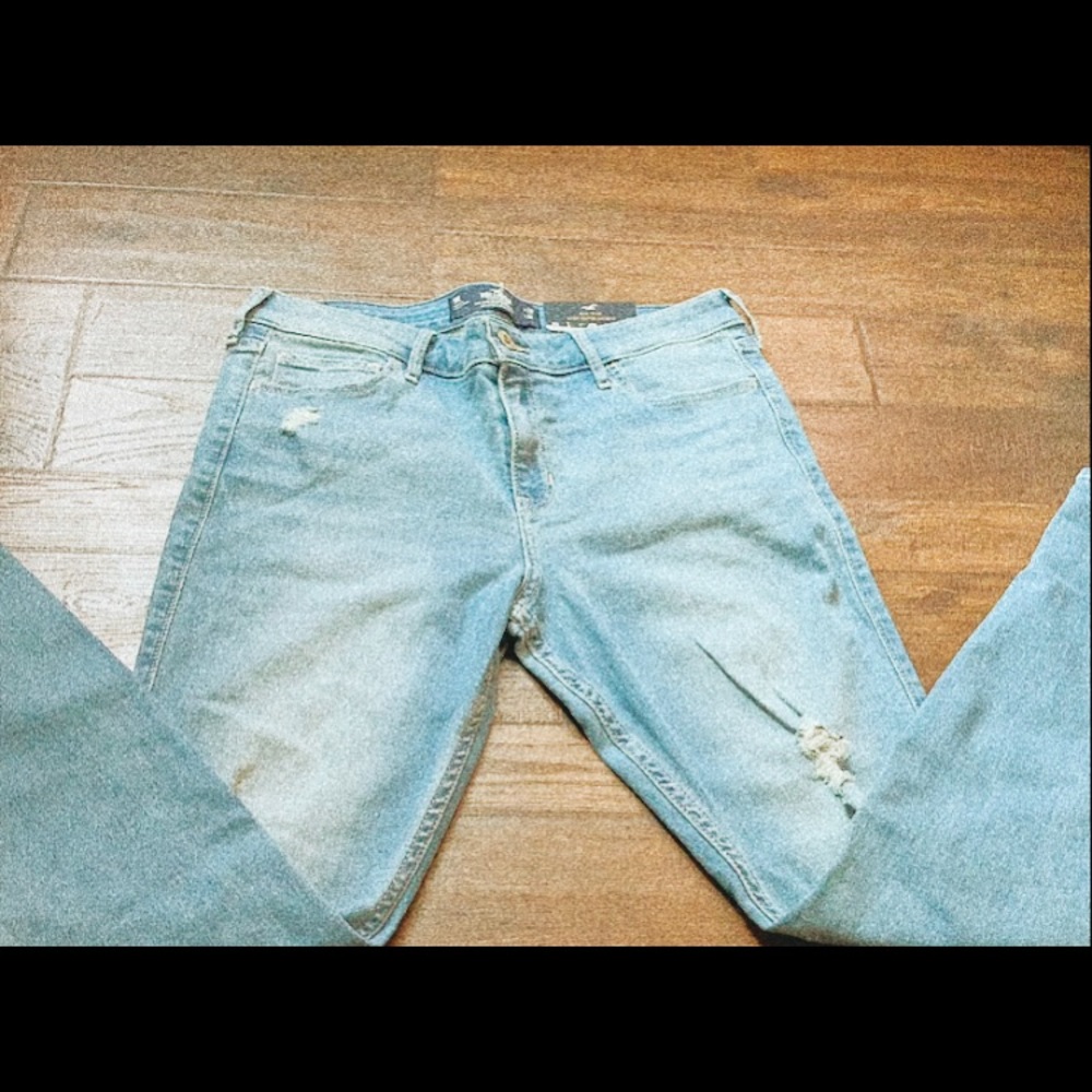 Hollister Mid Rise Crop Super Skinny Jeans - Picture 2 of 10